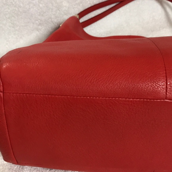 COACH PHOEBE SHOULDER BAG IN PEBBLE LEATHER - Picture 5 of 5